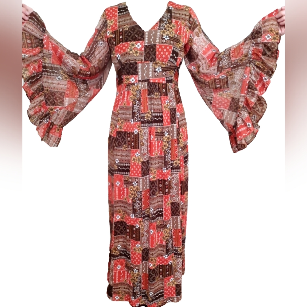 1970s VINTAGE Maxi Dress Size Small